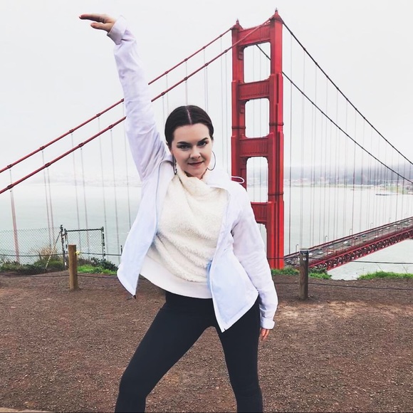 Meet your Posher, Julianna - Picture 5 of 8